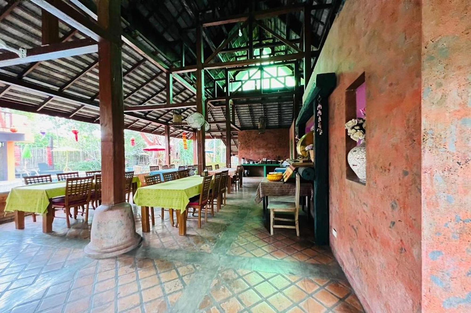 Amethyst Hotel Chiang Mai Buitenkant foto