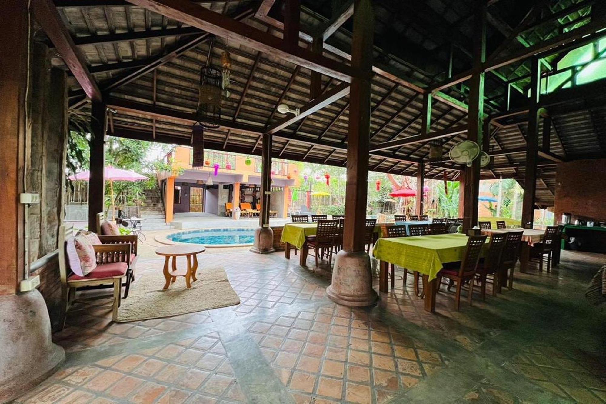 Amethyst Hotel Chiang Mai Buitenkant foto